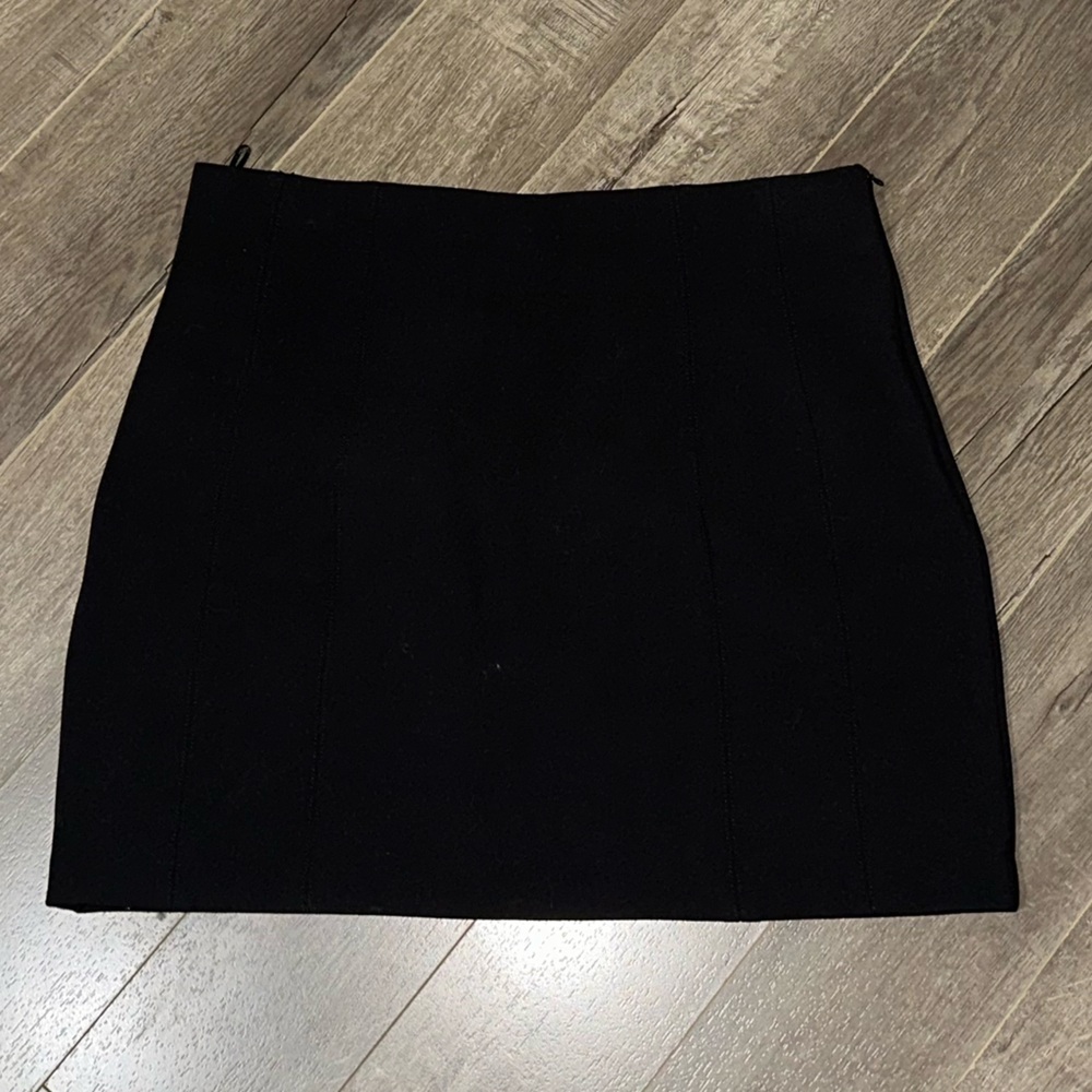 Zara Black Structured Mini Skirt